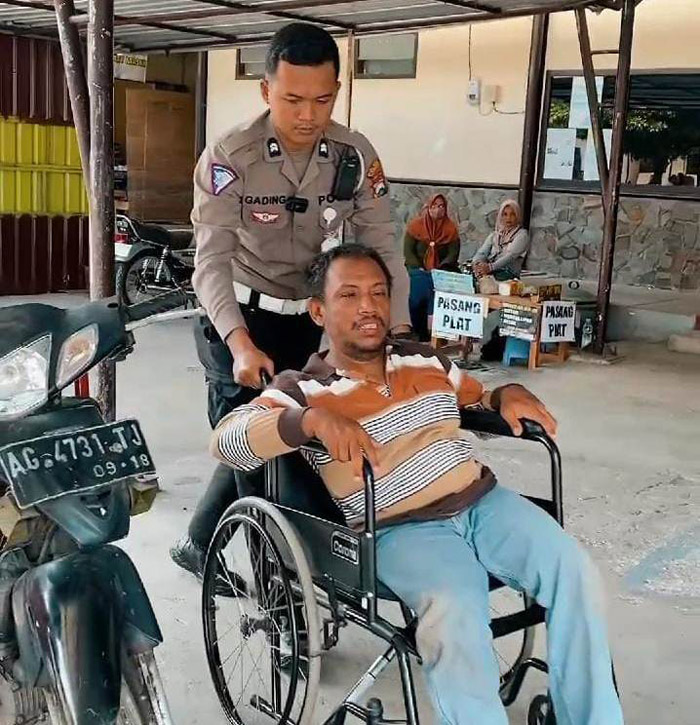 Samsat Tulungagung Komitmen Layani Wajib Pajak Penyandang Disabilitas