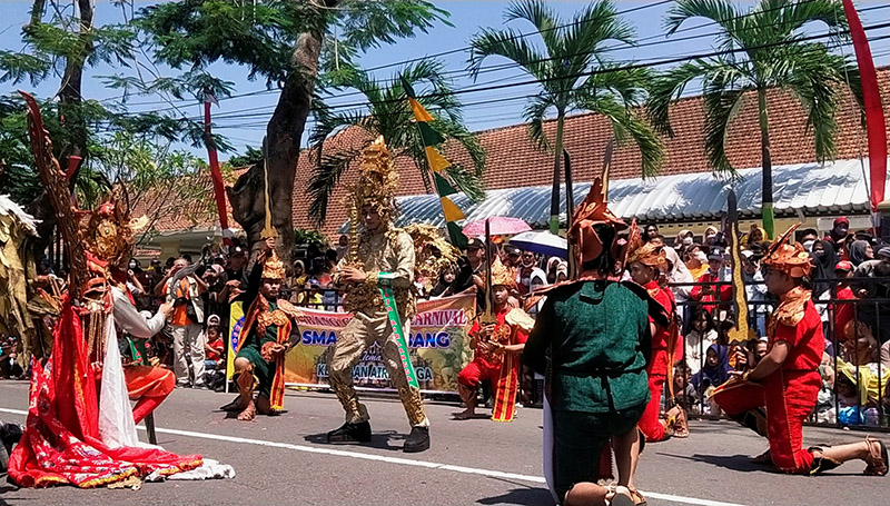 Ribuan Warga Tumpah Ruah Saksikan Jombang Culture Carnival 2022